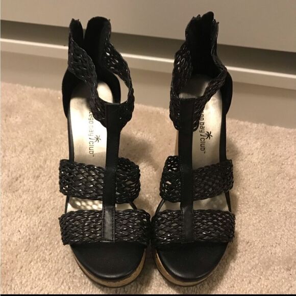 BRAND NEW MONTEGO BAY GLADIATOR STYLE WEDGE SANDAL - Picture 4 of 13